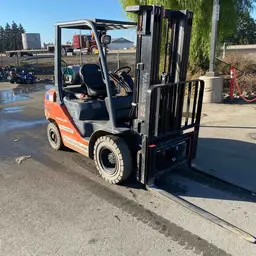 2017 Toyota 8FGU25 Warehouse Forklift