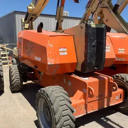 2014 JLG 800AJ Articulating Boom Lift