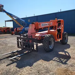 2015 SKYTRAK 8042 Forklift