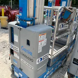2016 Genie GR-20 Self-Propelled One-Person Lift