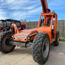 2015 SKYTRAK 8042 Forklift
