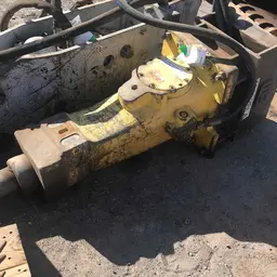 2017 Atlas Copco SB 452 Attachment