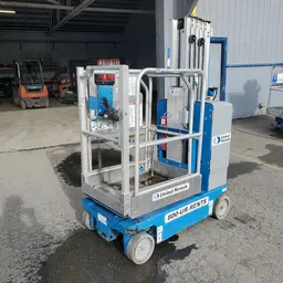 2017 Genie GR-20 Self-Propelled One-Person Lift