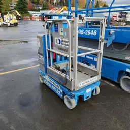 2016 Genie GR-12 Self-Propelled One-Person Lift