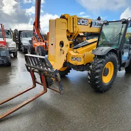 2017 JCB 509-42 Forklift