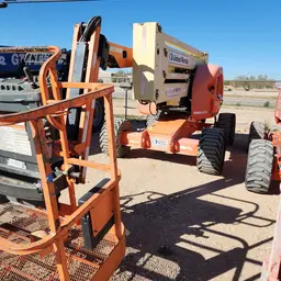 2015 JLG 450AJ Articulating Boom Lift