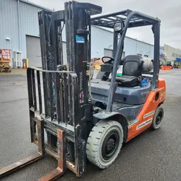 2018 Toyota 8FGU25 Warehouse Forklift