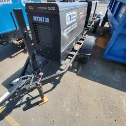 2018 Lincoln Electric Vantage 300 Welder