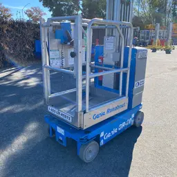 2016 Genie GR-20 Self-Propelled One-Person Lift
