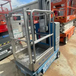 2015 Genie GR-20 Self-Propelled One-Person Lift