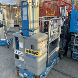 2016 Genie GR-20 Self-Propelled One-Person Lift