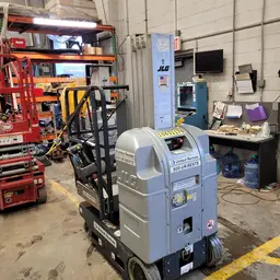 2017 JLG 20MVL Self-Propelled One-Person Lift