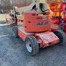 2013 JLG E450AJ Articulating Boom Lift
