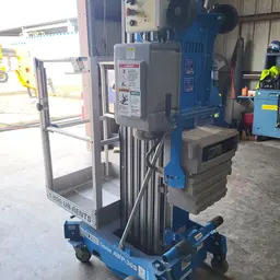 2018 Genie AWP-30SDC Pusharound Lift