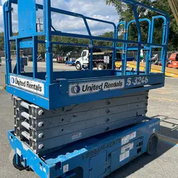 2016 Genie GS-3246 Scissor Lift