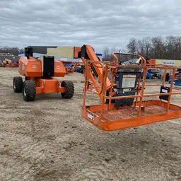 2014 JLG 800AJ Articulating Boom Lift