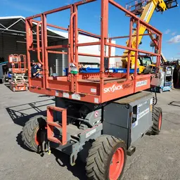 2016 Skyjack SJ6826RT Rough Terrain Scissor Lift