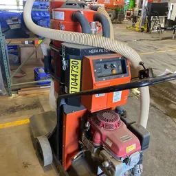 2020 Husqvarna T4000P Vacuum