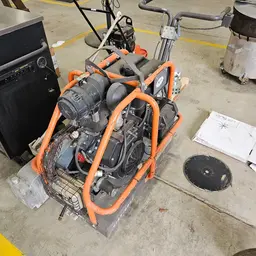 2018 Husqvarna SOFF CUT 4000 Street Saw/Blade