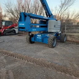 2013 Genie Z-60/34 Articulating Boom Lift