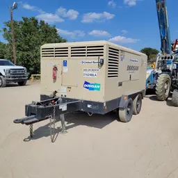 2016 Doosan XP825/HP750WCU Air Compressor