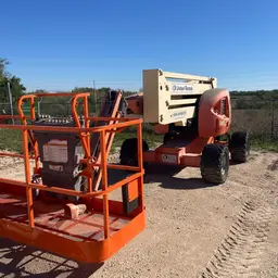 2015 JLG 450AJ Articulating Boom Lift