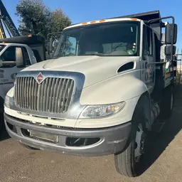 2020 International 4300 Truck