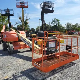 2013 JLG 400S Boom Lift