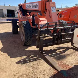 2014 SKYTRAK 8042 Forklift