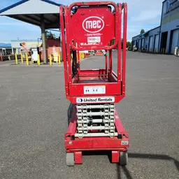 2018 MEC MICRO 19 Scissor Lift