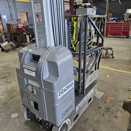 2018 JLG 20MVL Self-Propelled One-Person Lift