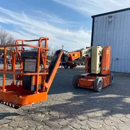 2015 JLG E300AJP Articulating Boom Lift