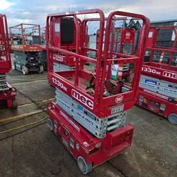 2017 MEC 1330SE Scissor Lift