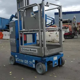2014 Genie GR-20 Self-Propelled One-Person Lift