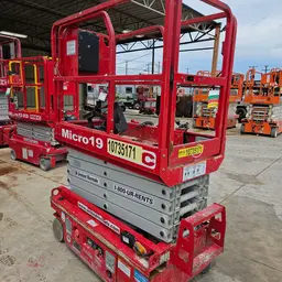 2018 MEC MICRO 19 Scissor Lift