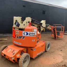 2014 JLG E400AJPN Articulating Boom Lift