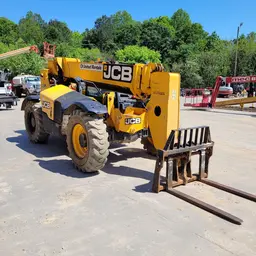 2015 JCB 507-42 Forklift