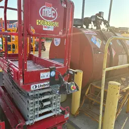 2018 MEC MICRO 19 Scissor Lift