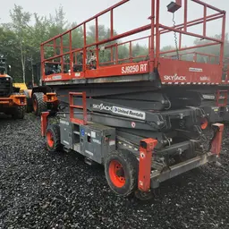 2017 Skyjack SJ9250RT Rough Terrain Scissor Lift