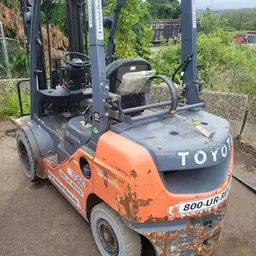 2018 Toyota 8FGU25 Warehouse Forklift