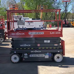 2015 Skyjack SJIII3226 Scissor Lift