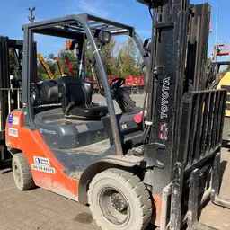 2018 Toyota 8FGU25 Warehouse Forklift