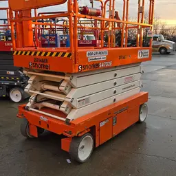 2018 Snorkel S4732E Scissor Lift
