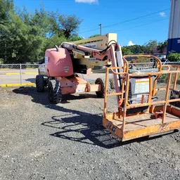 2013 JLG 450AJ Articulating Boom Lift