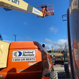 2014 JLG 800AJ Articulating Boom Lift
