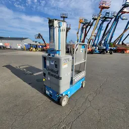 2017 Genie GR-20 Self-Propelled One-Person Lift