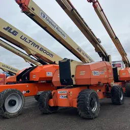 2011 JLG 800AJ Articulating Boom Lift
