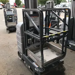 2015 JLG 20MVL Self-Propelled One-Person Lift