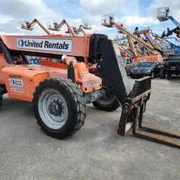 2016 SKYTRAK 8042 Forklift