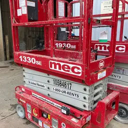 2017 MEC 1330SE Scissor Lift